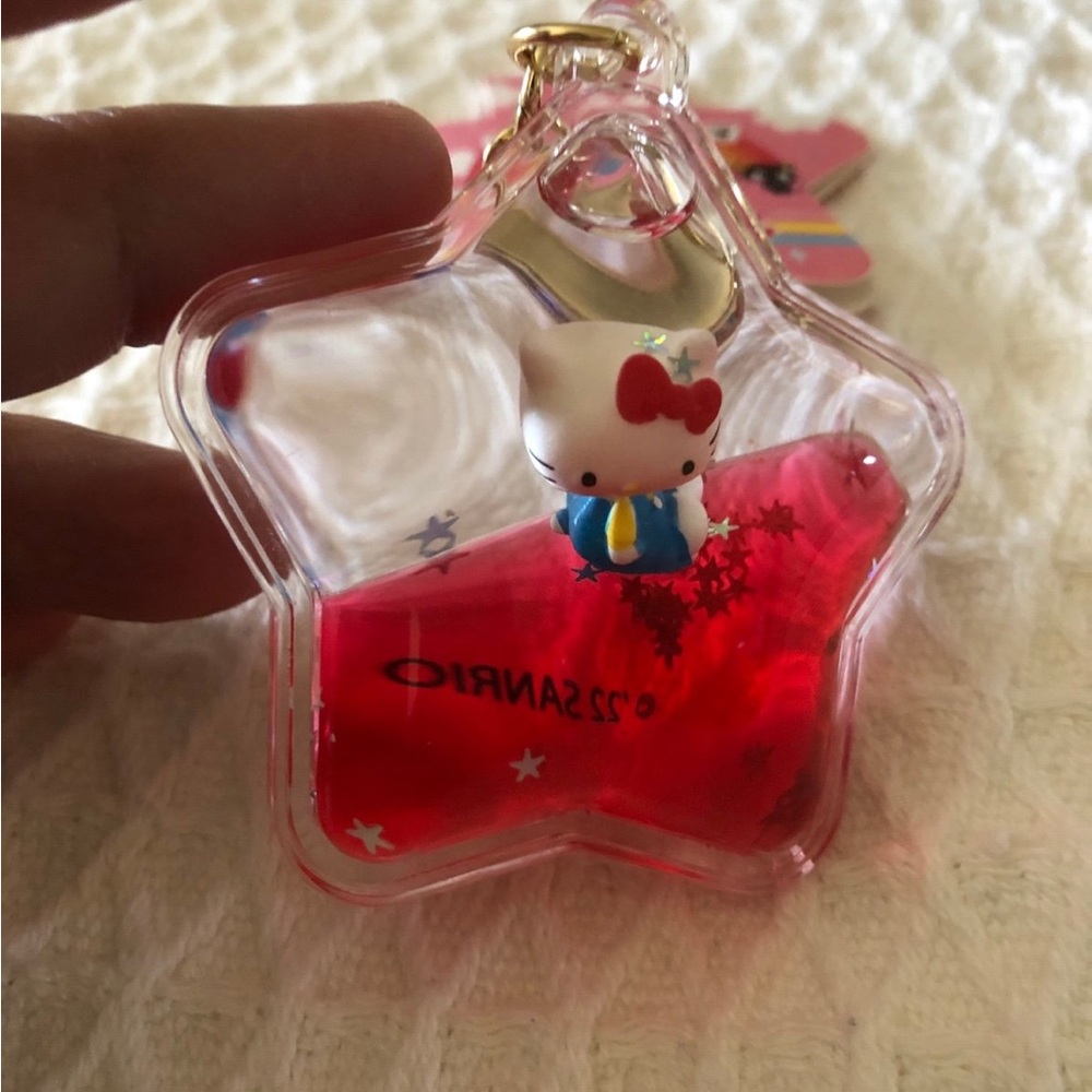 Hello Kitty Collectible Tsunameez Keychain / Bag Charm NWT